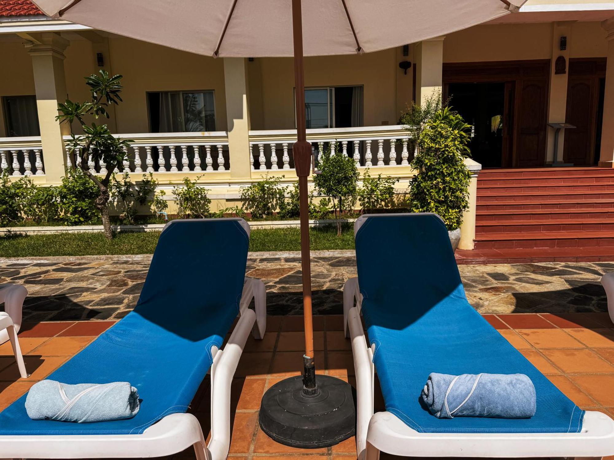 Riviera Hotel & Resort Кеп Екстериор снимка